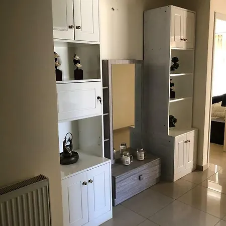 Jemima Villa *